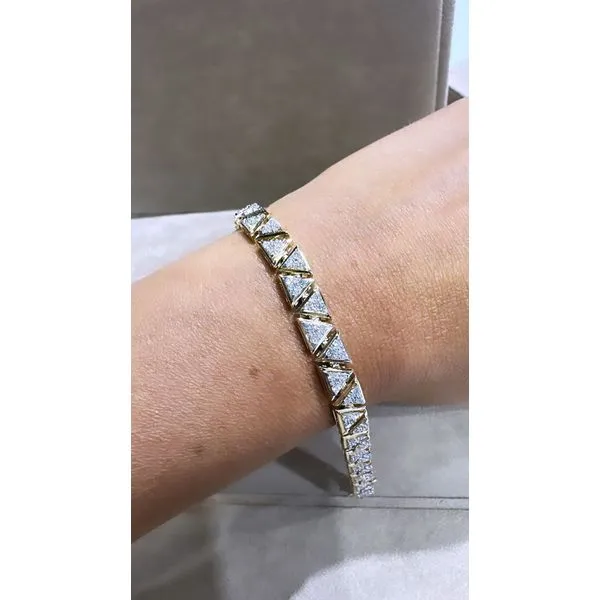 Diamond Bracelet Mollys Jewelers Brooklyn, NY