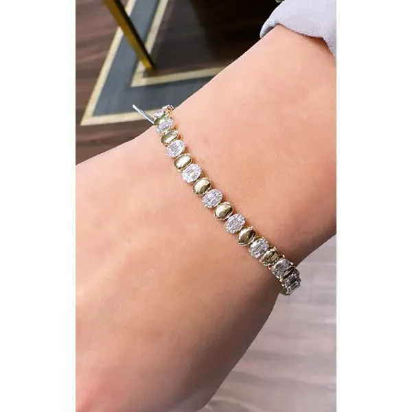 Diamond Bracelet Mollys Jewelers Brooklyn, NY