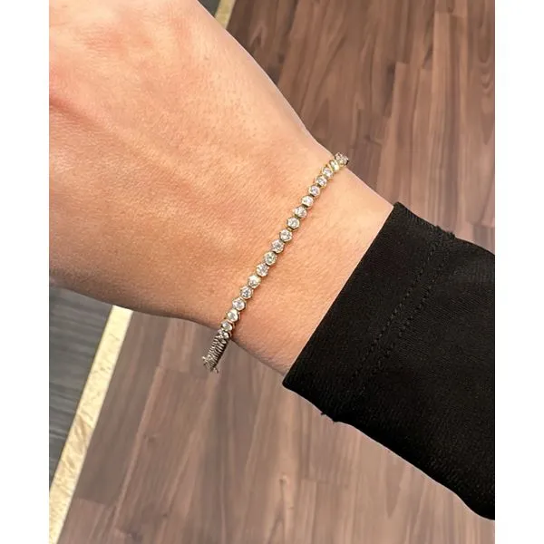 Diamond Bracelet Mollys Jewelers Brooklyn, NY