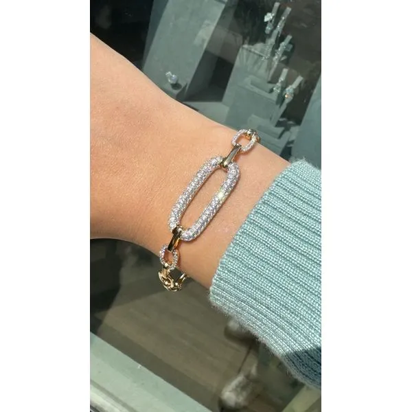 Diamond Bracelet Mollys Jewelers Brooklyn, NY