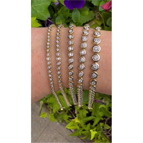 Yellow Gold BezelTennis Diamond Bracelet Image 3 Mollys Jewelers Brooklyn, NY