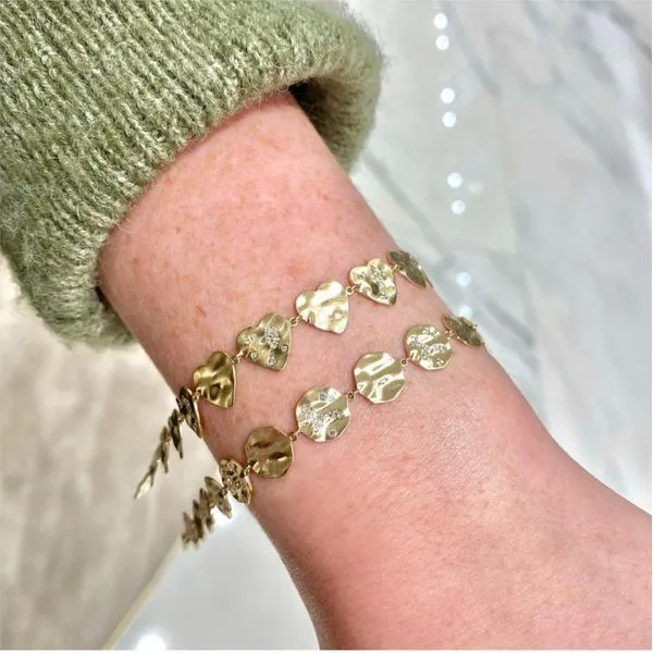 Diamond Bracelet Image 3 Mollys Jewelers Brooklyn, NY