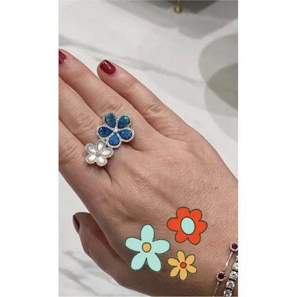 Color stone Ring Image 3 Mollys Jewelers Brooklyn, NY