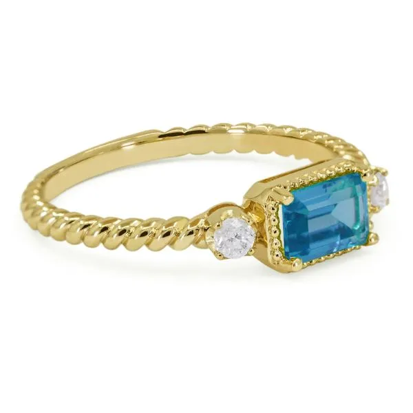 Color stone Ring Image 2 Mollys Jewelers Brooklyn, NY