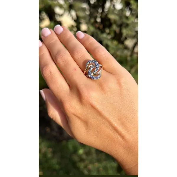 Color stone Ring Image 2 Mollys Jewelers Brooklyn, NY