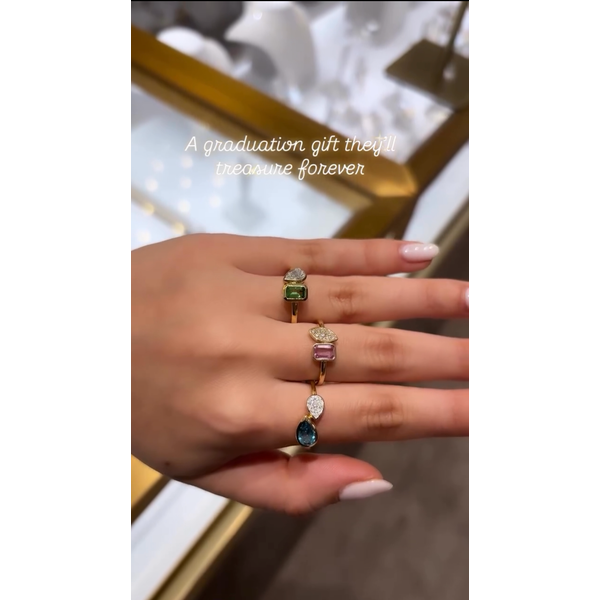 Color stone Ring Image 2 Mollys Jewelers Brooklyn, NY