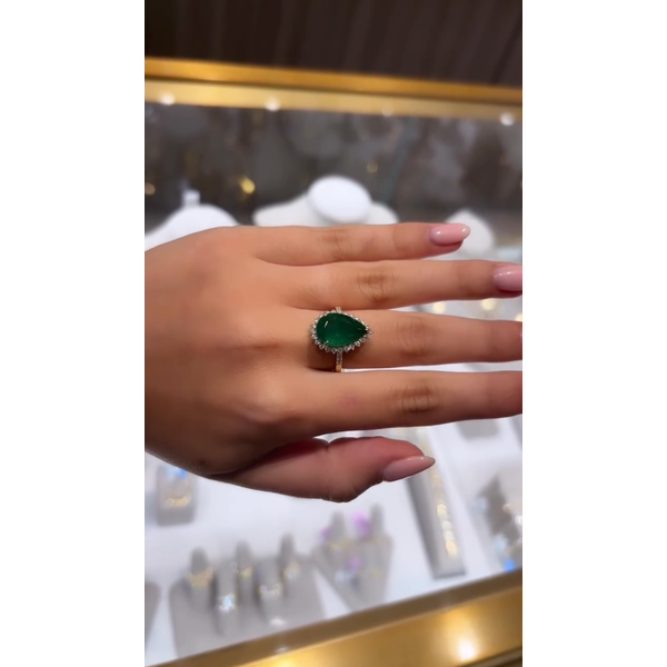 Color stone Ring Image 2 Mollys Jewelers Brooklyn, NY