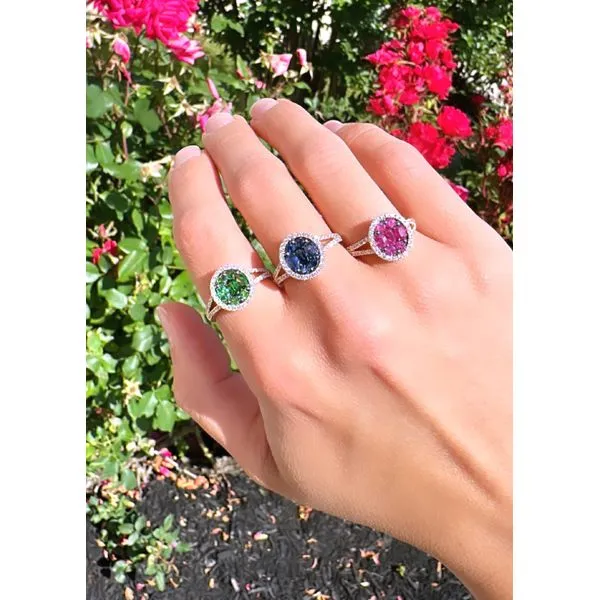 Color stone Ring Image 2 Mollys Jewelers Brooklyn, NY