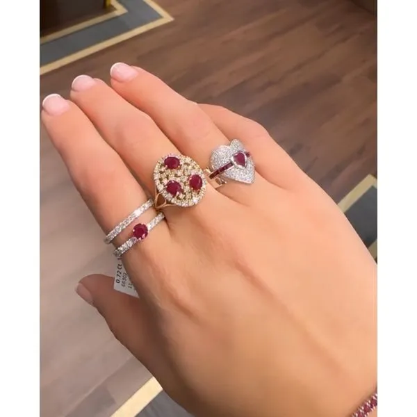 Color stone Ring Image 2 Mollys Jewelers Brooklyn, NY