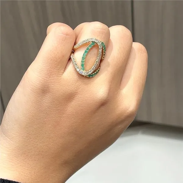 Color stone Ring Image 2 Mollys Jewelers Brooklyn, NY