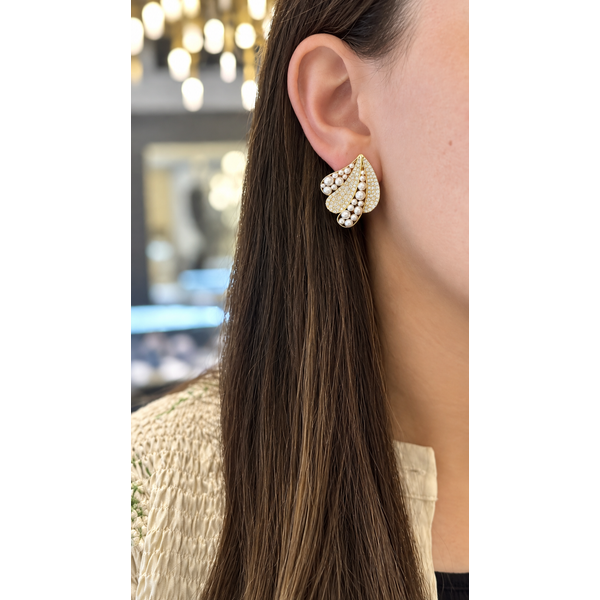 14Kt Yellow Gold Diamond & Pearl Cluster Fan Earrings Image 2 Mollys Jewelers Brooklyn, NY