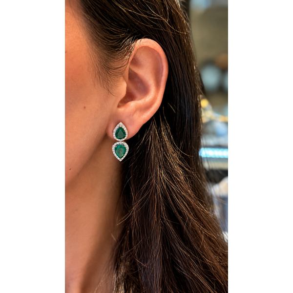 Emerald Elegance Diamond Drop Earrings Image 2 Mollys Jewelers Brooklyn, NY