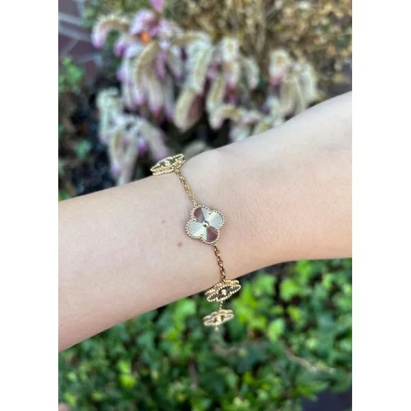 Gold Bracelet-No Diamonds Mollys Jewelers Brooklyn, NY