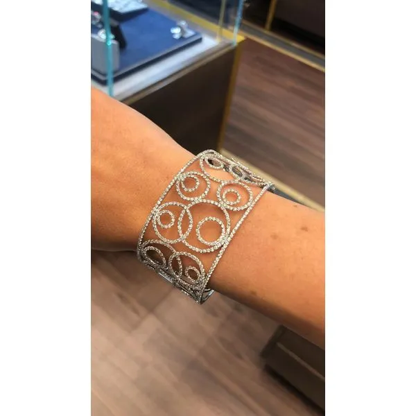 Bangle Image 2 Mollys Jewelers Brooklyn, NY