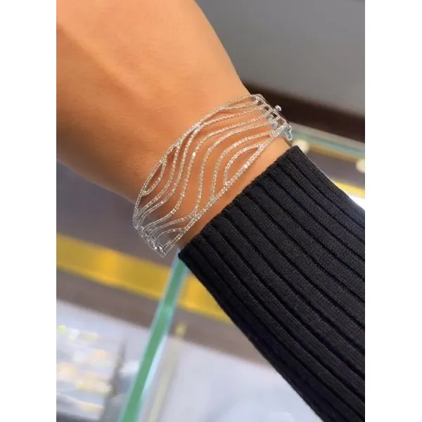 Bangle Mollys Jewelers Brooklyn, NY