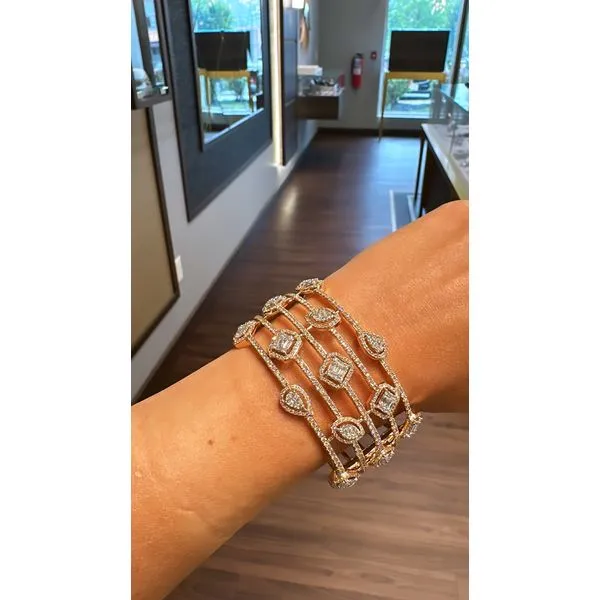 Bangle Mollys Jewelers Brooklyn, NY