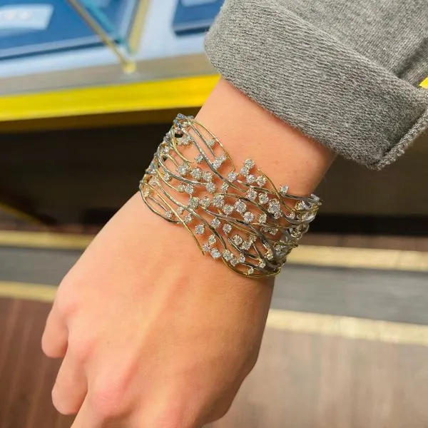 Bangle Image 3 Mollys Jewelers Brooklyn, NY