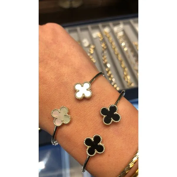 Bangle Image 2 Mollys Jewelers Brooklyn, NY