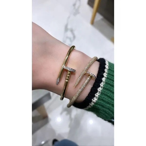 Bangle Image 2 Mollys Jewelers Brooklyn, NY