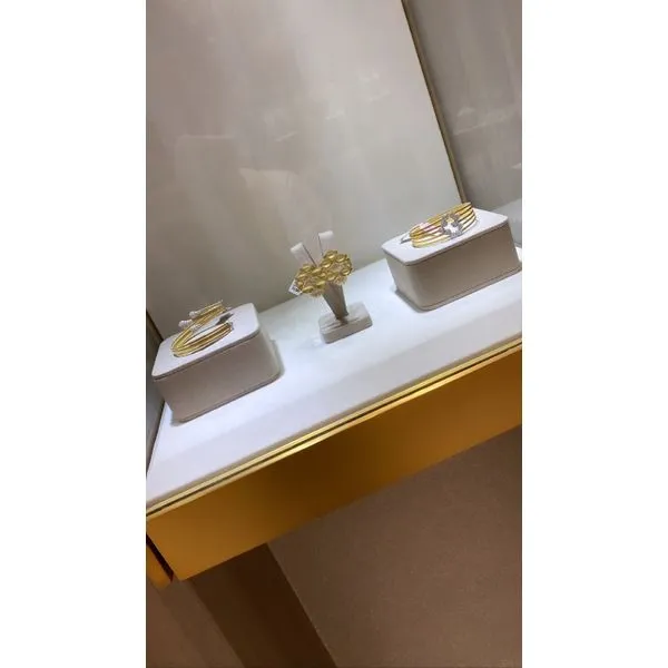 Bangle Image 3 Mollys Jewelers Brooklyn, NY