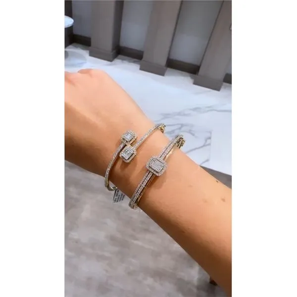 Bangle Image 2 Mollys Jewelers Brooklyn, NY