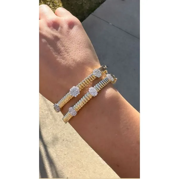 Bangle Image 2 Mollys Jewelers Brooklyn, NY