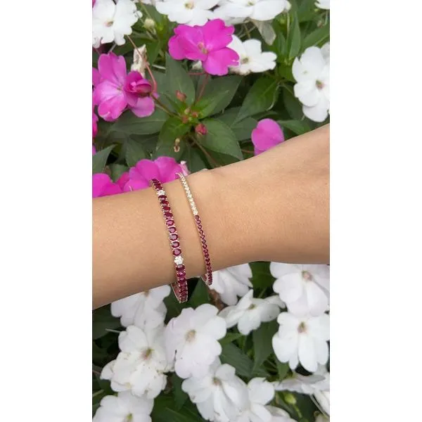 Bangle Image 3 Mollys Jewelers Brooklyn, NY