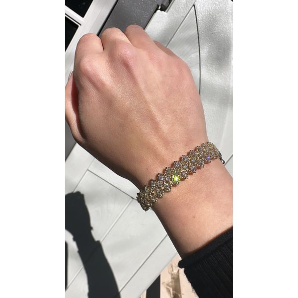 Bangle Image 4 Mollys Jewelers Brooklyn, NY