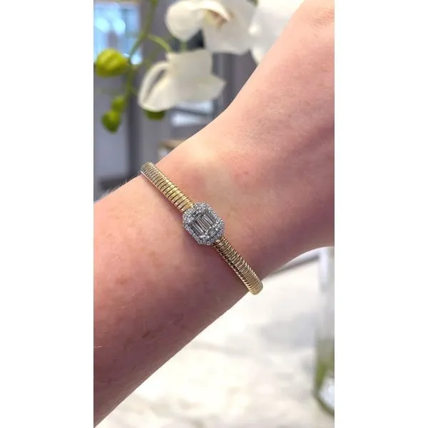 Bangle Mollys Jewelers Brooklyn, NY