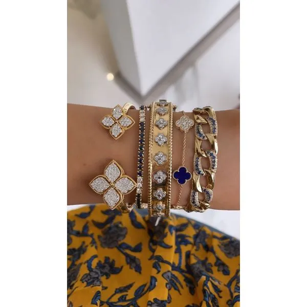 Bangle Image 3 Mollys Jewelers Brooklyn, NY