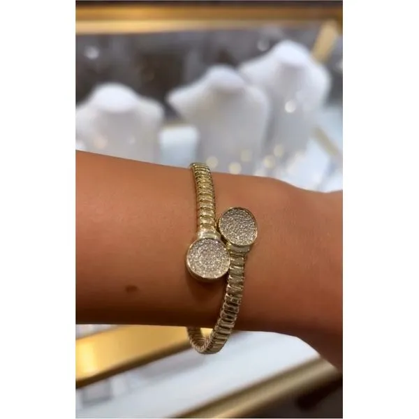 Yellow Gold Duo Diamond Bangle – 0.83ct Image 2 Mollys Jewelers Brooklyn, NY