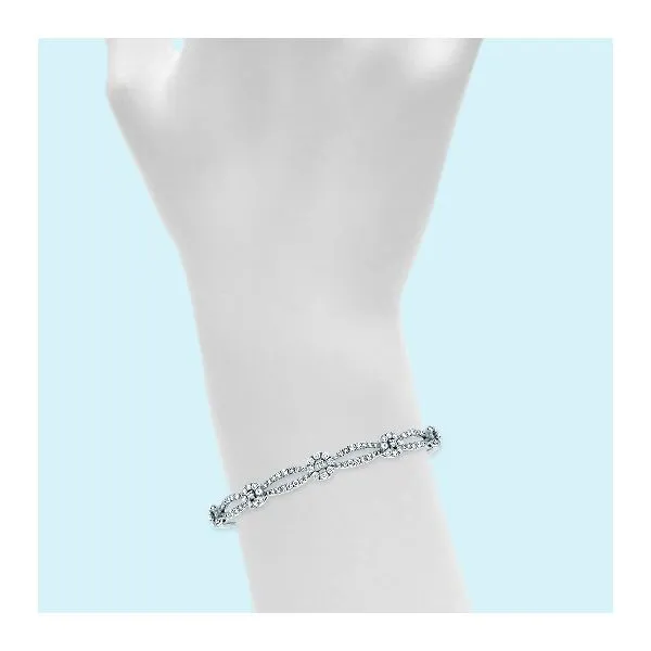 Bangle Image 3 Mollys Jewelers Brooklyn, NY
