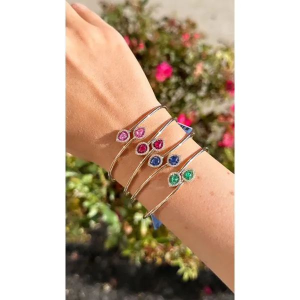 Bangle Image 2 Mollys Jewelers Brooklyn, NY