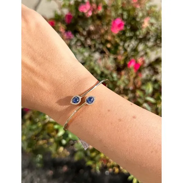 Bangle Mollys Jewelers Brooklyn, NY