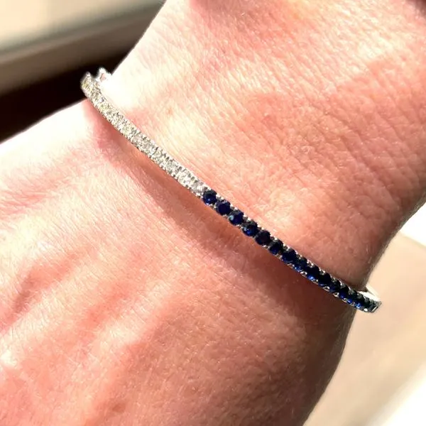 Bangle Mollys Jewelers Brooklyn, NY