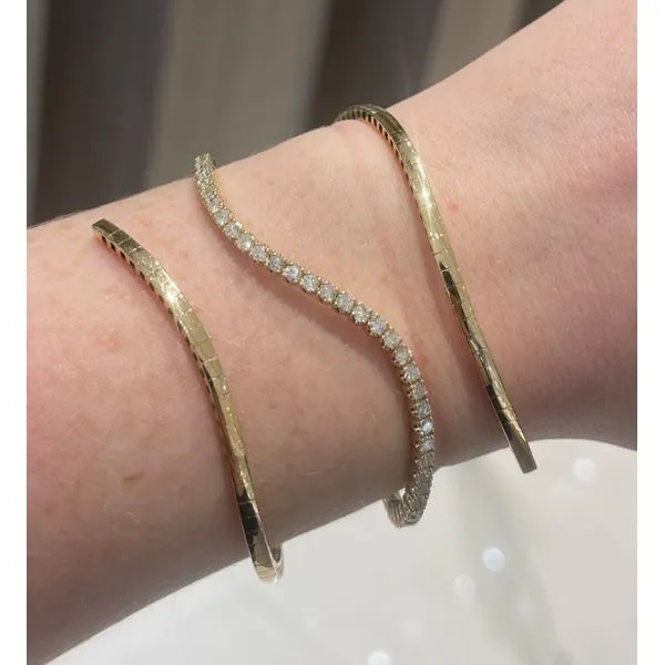 Bangle Mollys Jewelers Brooklyn, NY