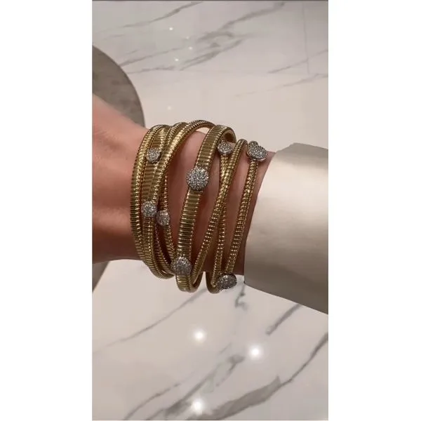 Bangle Image 3 Mollys Jewelers Brooklyn, NY