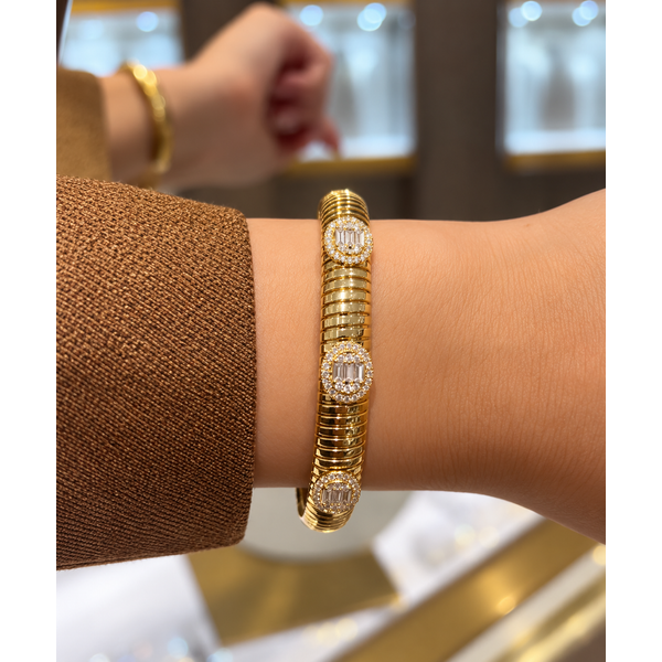 Bangle Image 2 Mollys Jewelers Brooklyn, NY