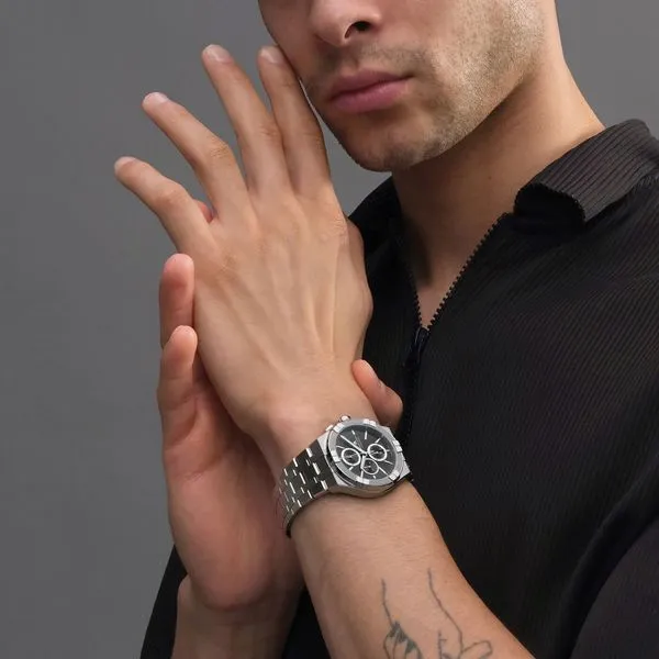 AIKON QUARTZ CHRONOGRAPH Image 5 Mollys Jewelers Brooklyn, NY