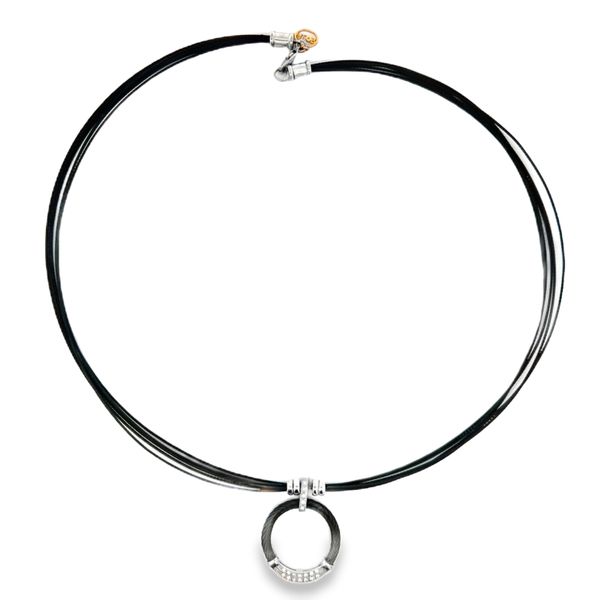 18K White Gold Diamond Circle Pendant Necklace Image 2 Monarch Jewelry Winter Park, FL