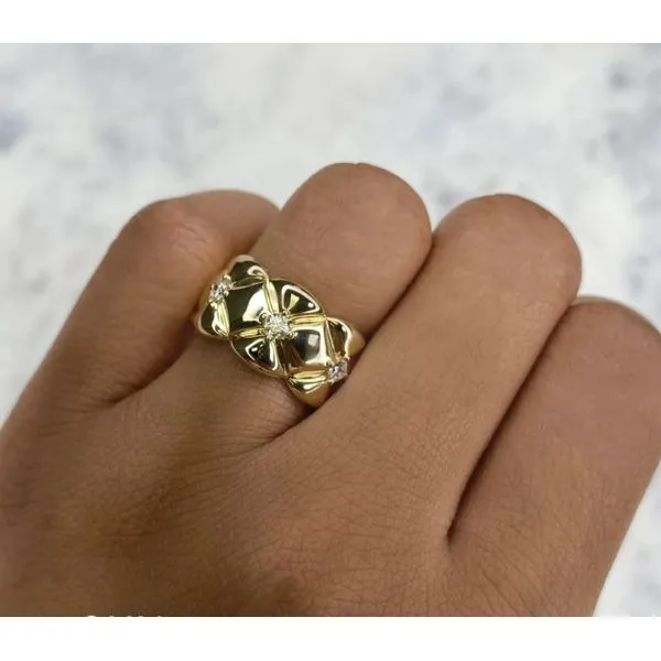 14K Yellow Gold Diamond Fashion Ring Image 2 Moore Jewelers Laredo, TX