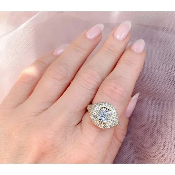 14K Yellow Gold Signet Diamond Fashion Ring Image 2 Moore Jewelers Laredo, TX