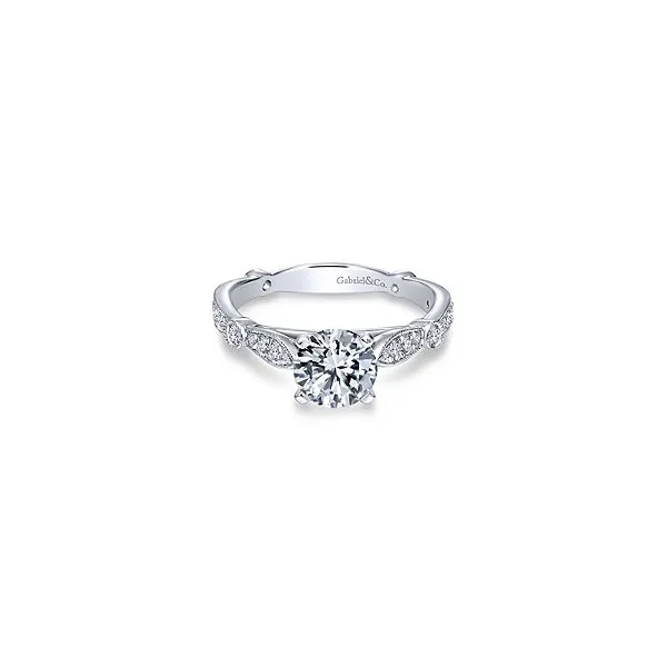White 14 Karat Traditional Ring Size 6.5 Moore Jewelers Laredo, TX