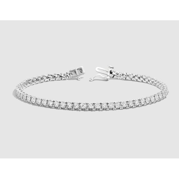 14K White Gold Diamond Tennis Bracelet Moore Jewelers Laredo, TX