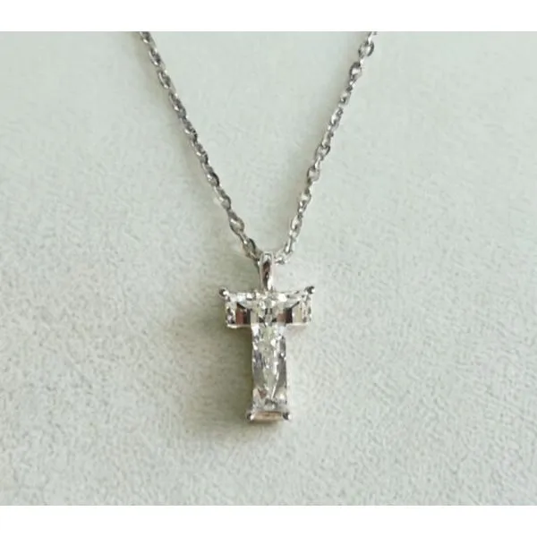 LABGROWN Diamond Pendant Moore Jewelers Laredo, TX