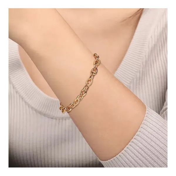 Gold Bracelet Image 3 Moore Jewelers Laredo, TX