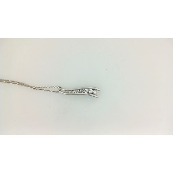 14Kt White Gold Diamond Pendant Morgan's Jewelers Winona, MN