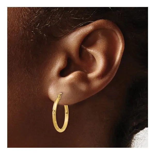 14K Yellow Gold Medium Hoop Earrings Image 3 Morin Jewelers Southbridge, MA