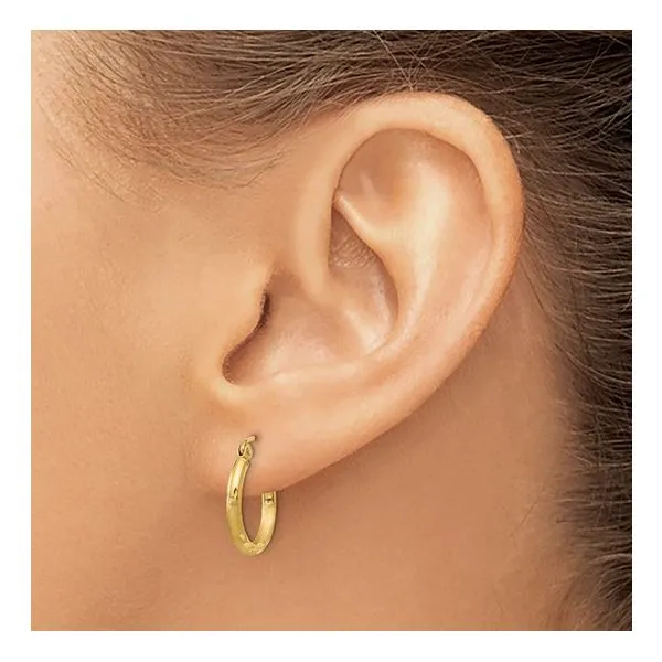 14K Yellow Gold Diamond Cut Hoop Earrings Image 3 Morin Jewelers Southbridge, MA
