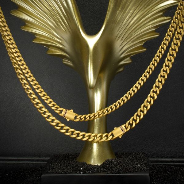 Platinum Miami Cuban Chain Necklace Image 5 Morin Jewelers Southbridge, MA